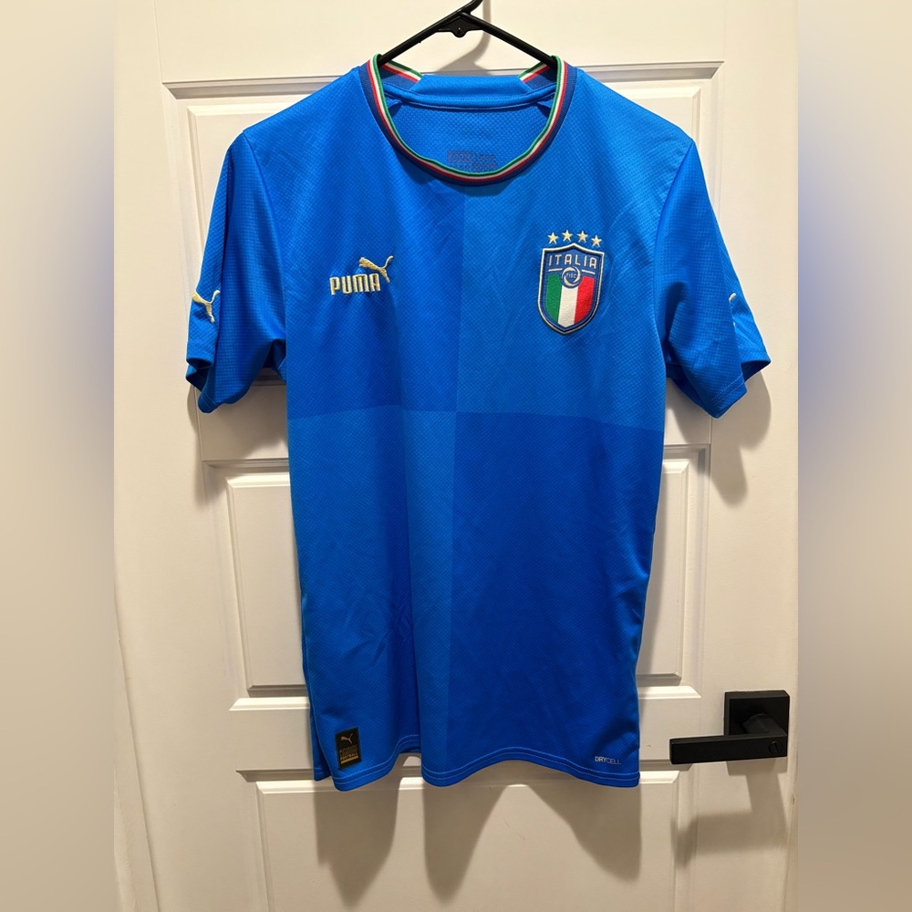 Puma Italy 2022-2023 Authentic Home Jersey - size adult Small